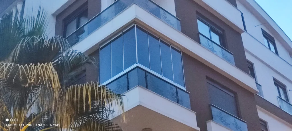 Katlanır Cam Balkon
