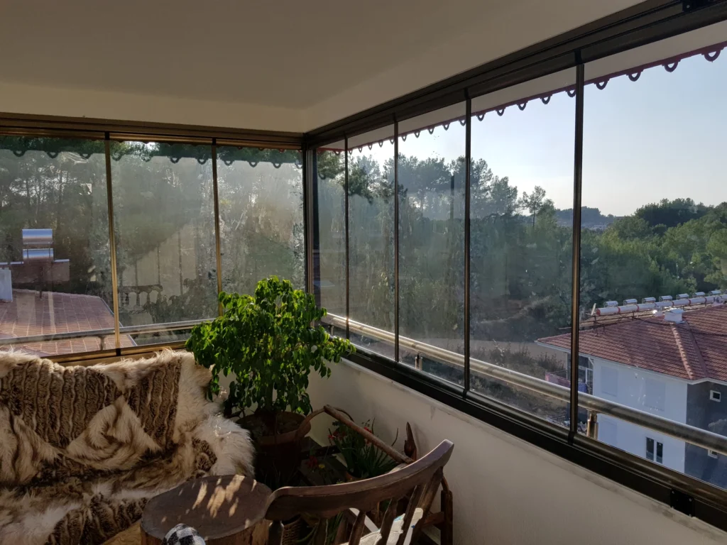 Katlanır Cam Balkon